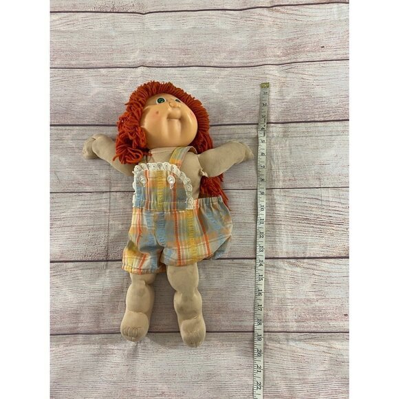 Vintage Collectors Cabbage Patch Doll - 20 Inches Tall - Picture 5 of 8